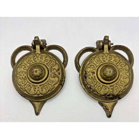 Other - Vintage Cast iron Door Knocker Antique Victorian style brass gold shabby chic